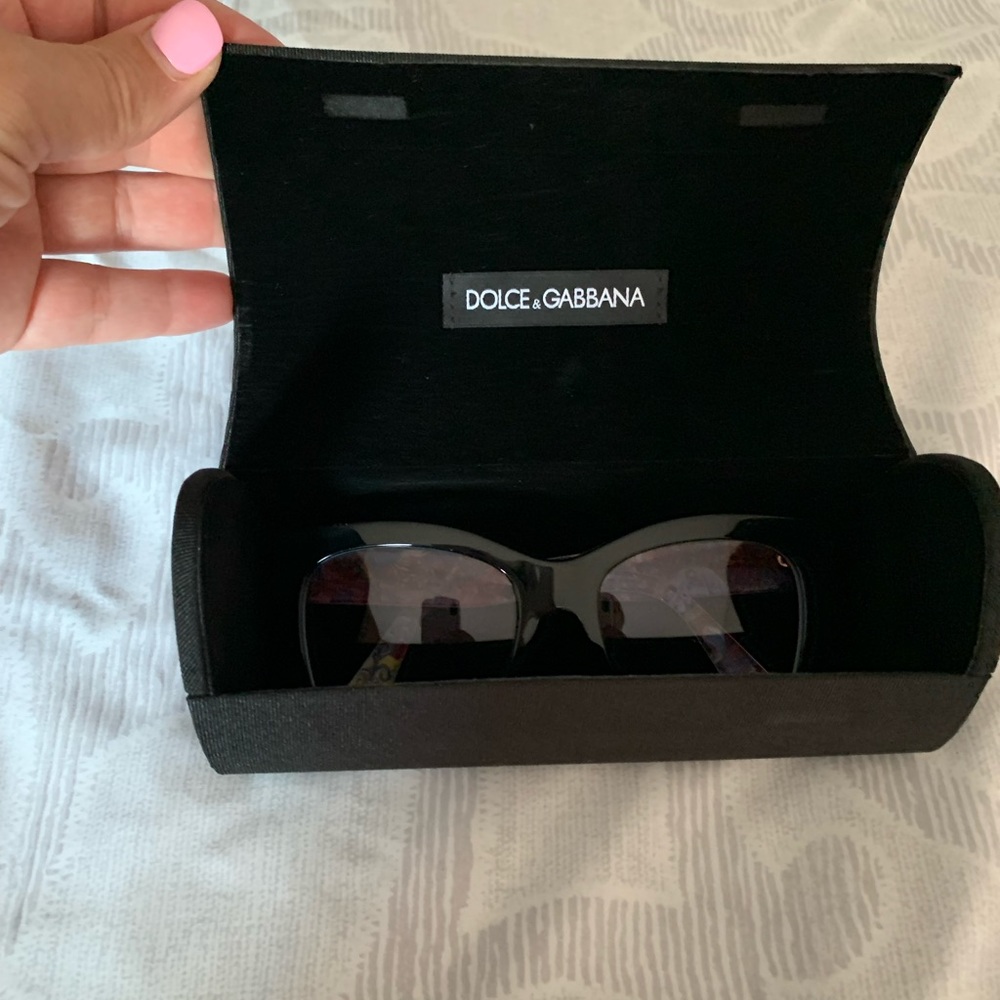 Dolce&Gabbana sun glasses authentic - Picture 3 of 15